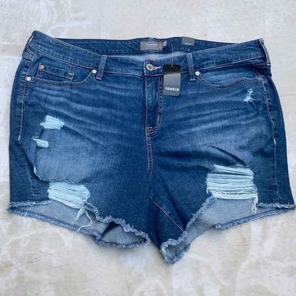 Torrid Skinny Short Shorts - Light Wash with Destruction - Picture 1 of 5